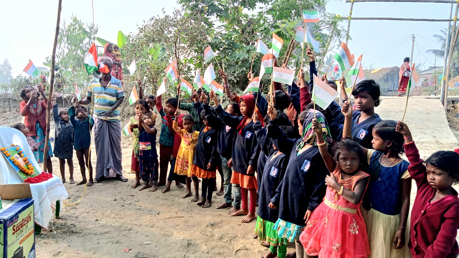 On Netaji’s Birth Anniversary, Tribal Vidyarthis Proudly Flew the National Flag to their Village for the First Time.